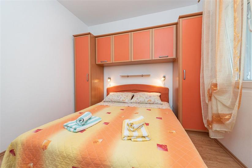 Apartment A1, for 6 persons