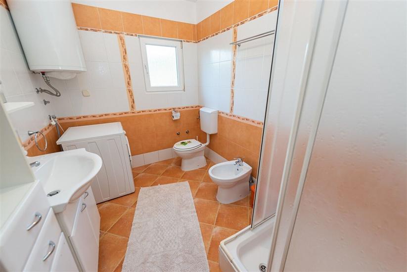 Apartment A1, for 6 persons