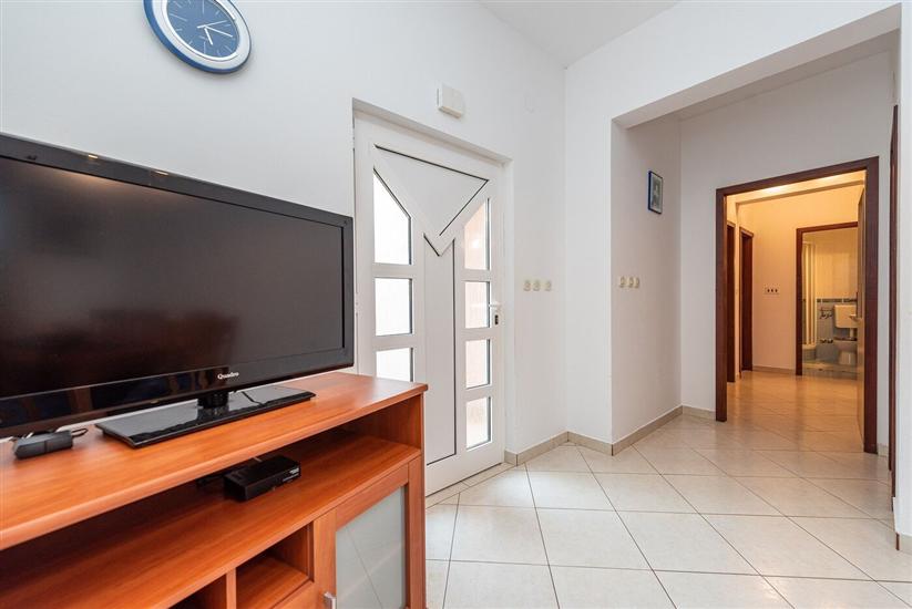 Apartment A2, for 8 persons
