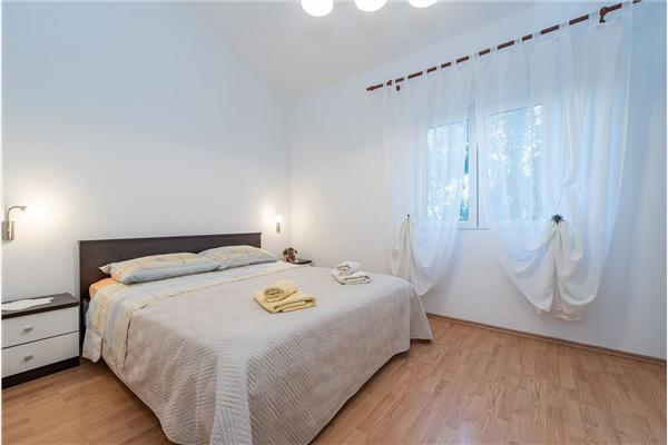 Apartment A2, for 8 persons