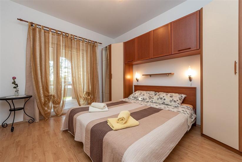 Apartment A2, for 8 persons