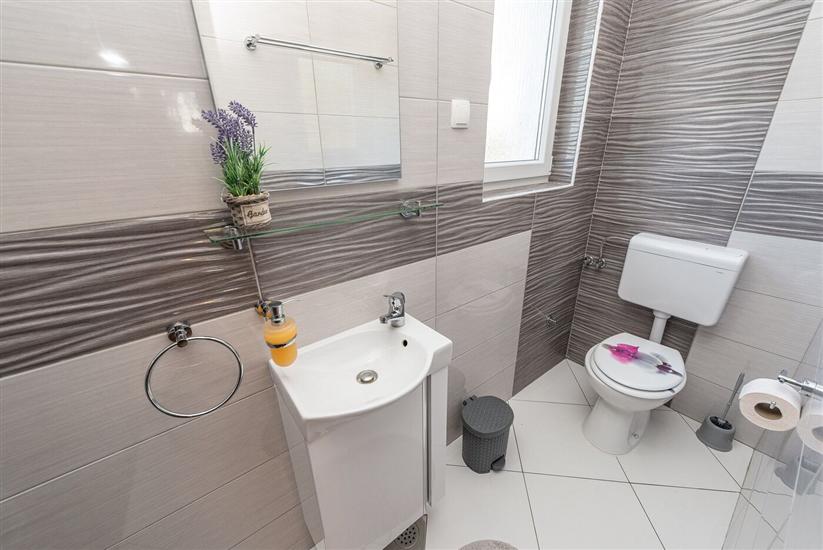 Apartment A3, for 6 persons