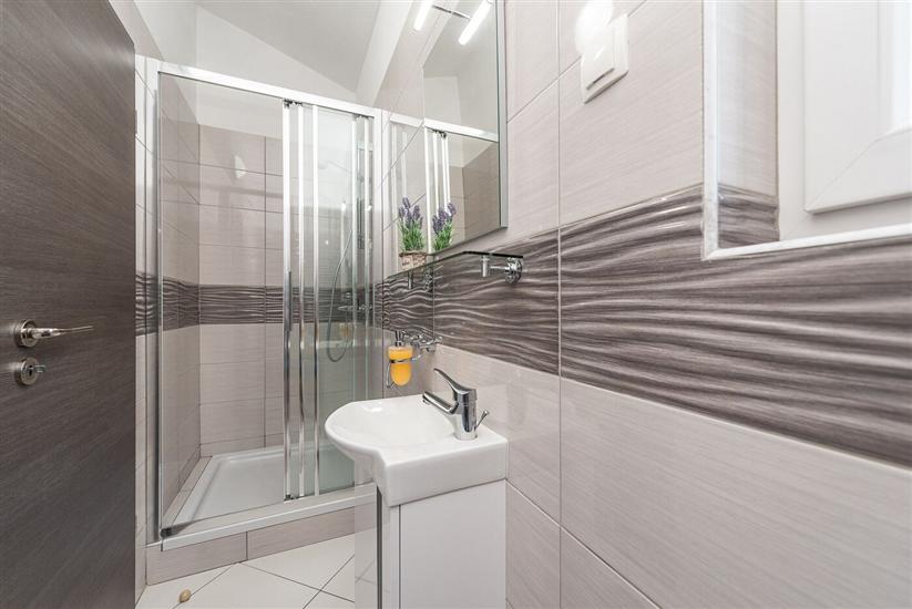 Apartment A3, for 6 persons