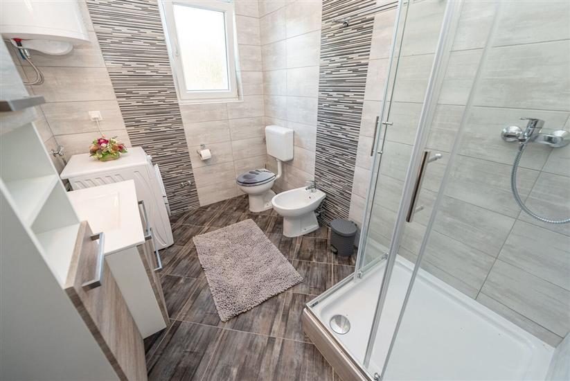 Apartment A3, for 6 persons