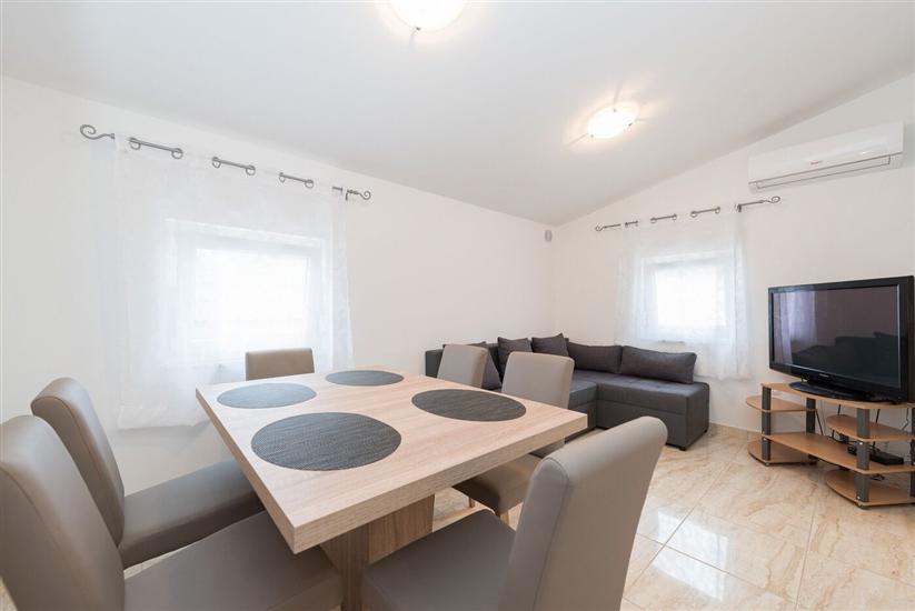 Apartment A1, for 4 persons