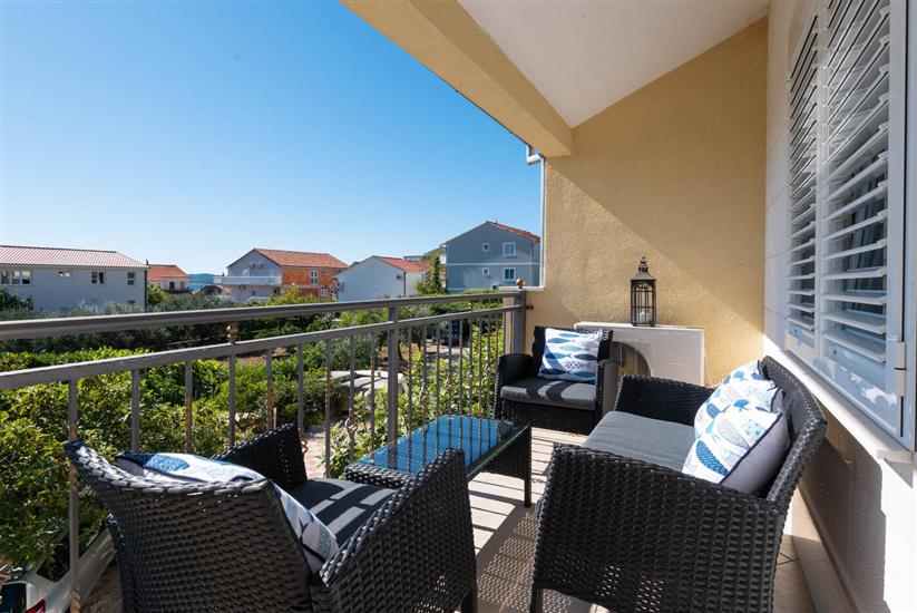 Apartment A2, for 6 persons