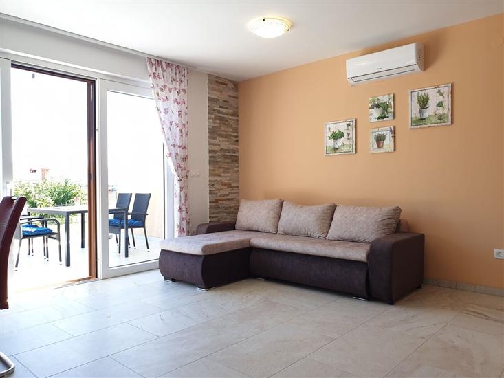 Apartment A4, for 4 persons