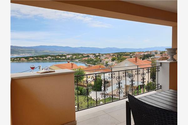 Apartment A5, for 4 persons