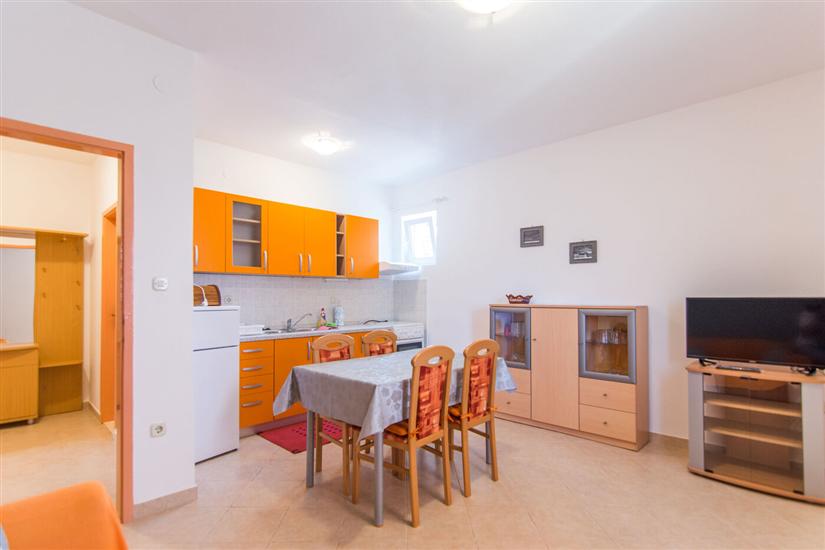 Apartment A2, for 4 persons