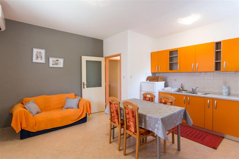 Apartment A2, for 4 persons
