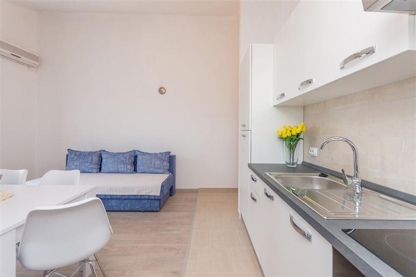 Apartment A2, for 5 persons