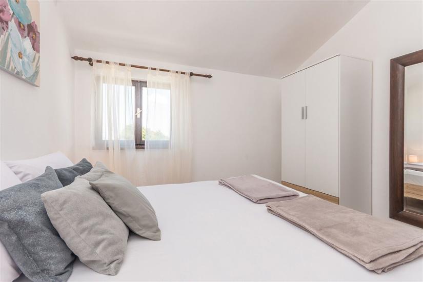 Apartment A2, for 5 persons