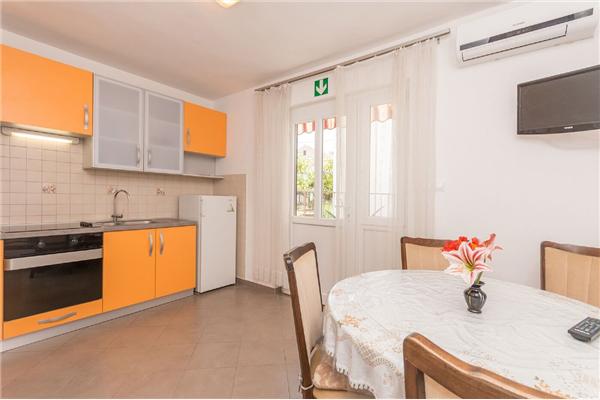 Apartment A1, for 3 persons