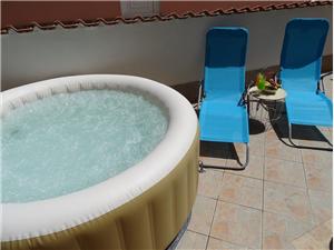 Alloggi con piscina Riviera di Rijeka (Fiume) e Crikvenica,PrenotiComDa 534 €