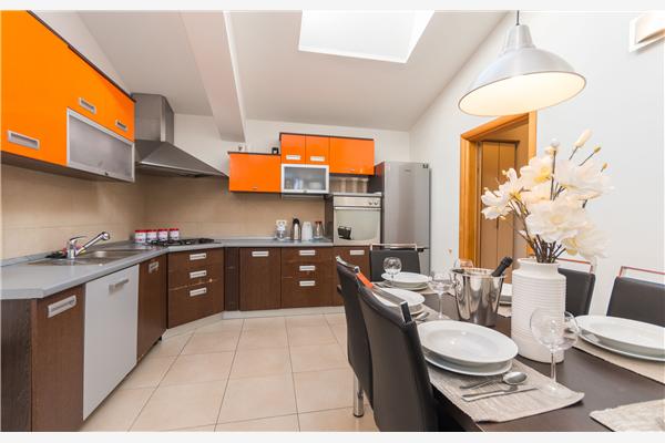 House K1, for 8 persons