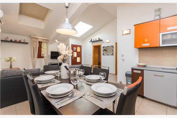 House K1, for 8 persons