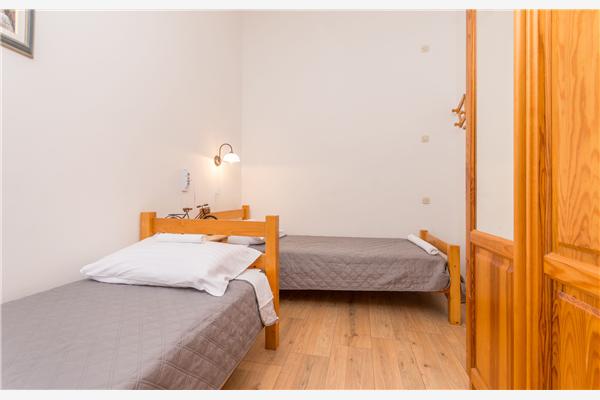 House K1, for 8 persons