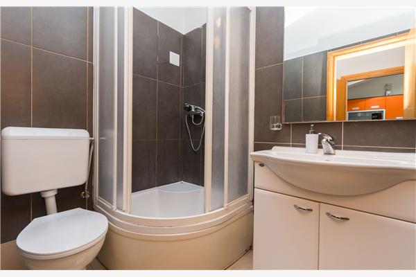 House K1, for 8 persons