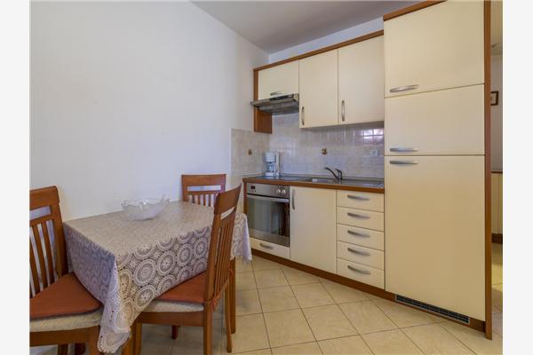 Apartman A2, na 5 osebe