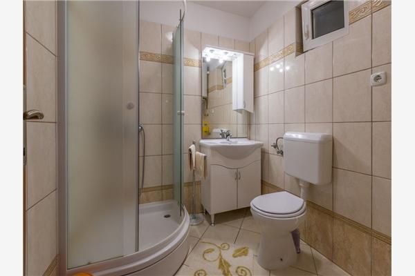 Apartman A2, na 5 osebe