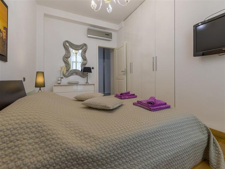 Apartment A1, for 6 persons