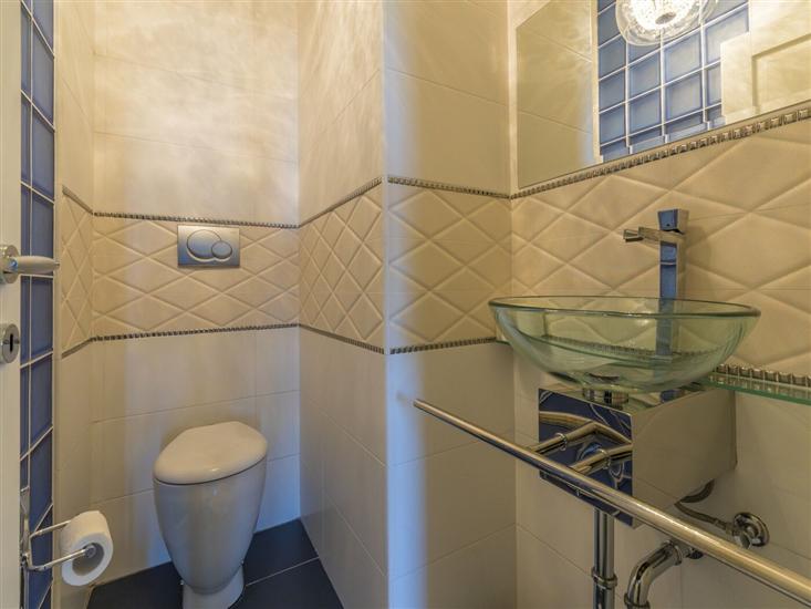 Apartment A1, for 6 persons