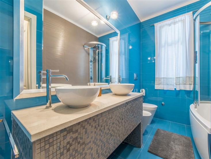 Apartment A1, for 6 persons