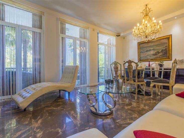 Apartment A1, for 6 persons