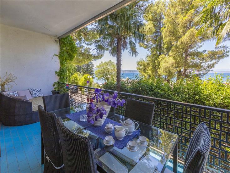 Apartment A1, for 6 persons