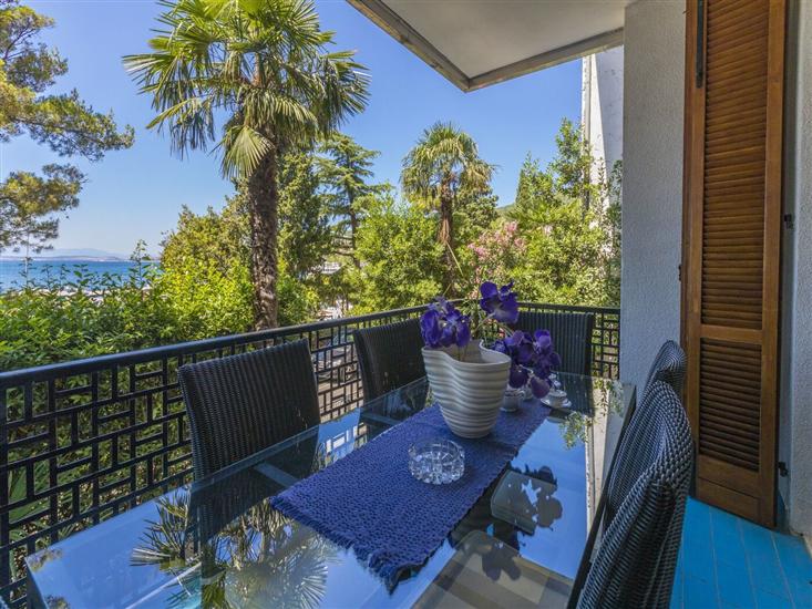 Apartment A1, for 6 persons