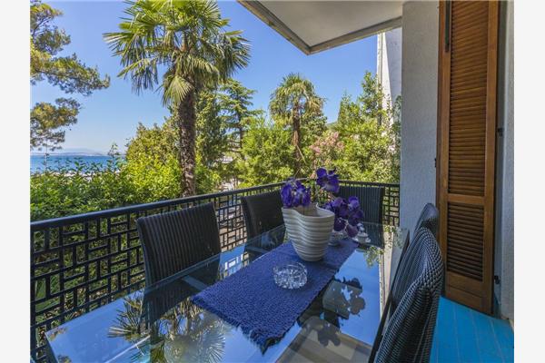 Apartment A1, for 6 persons