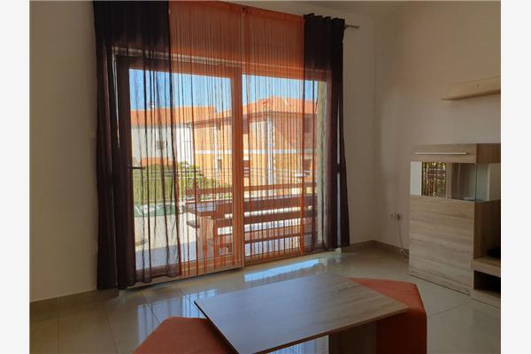 Apartment A2, for 6 persons