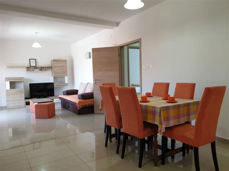 Apartment A2, for 6 persons
