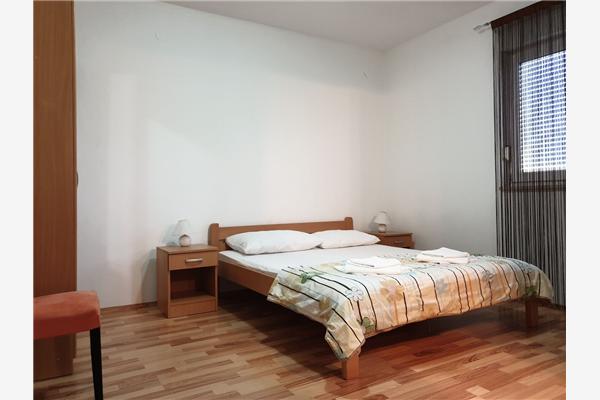 Apartment A2, for 6 persons