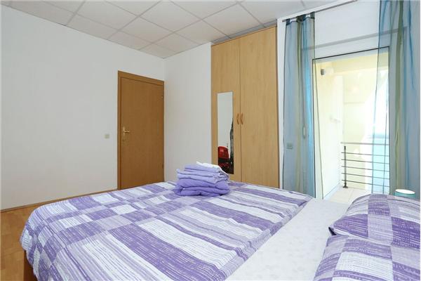 Apartment A4, for 4 persons