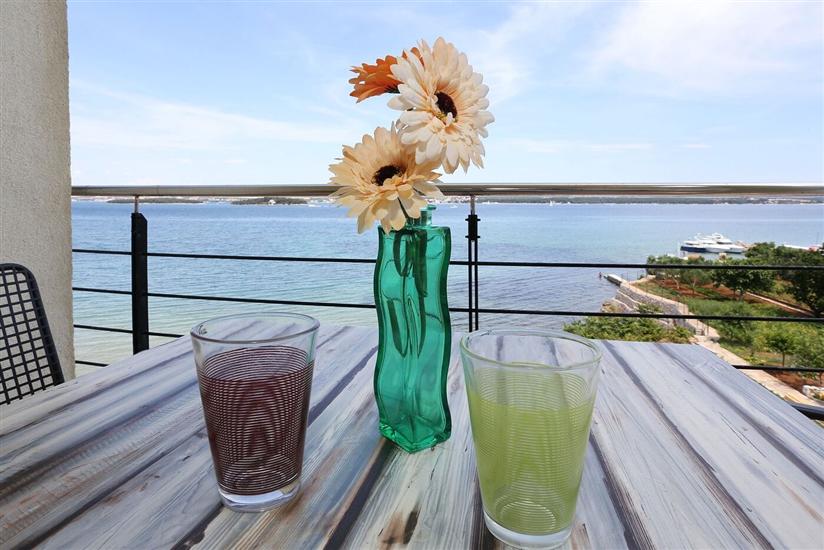 Apartment A4, for 4 persons