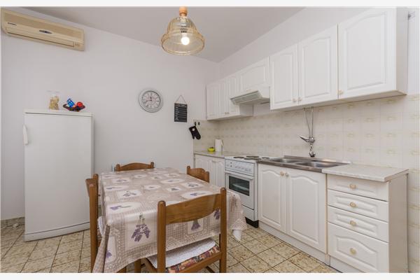 Apartment A1, for 4 persons