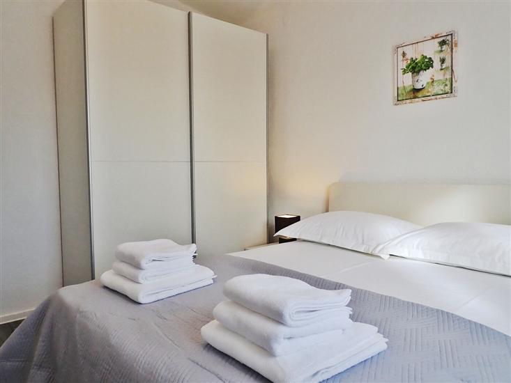 Apartment A1, for 6 persons