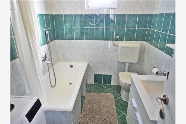 Apartment A1, for 6 persons