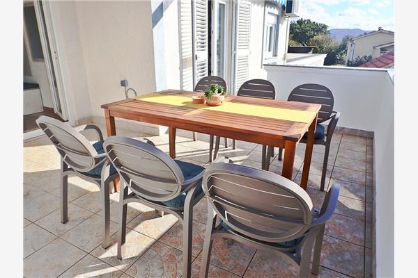 Apartment A1, for 6 persons