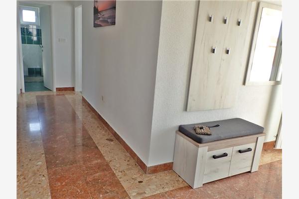Apartment A1, for 6 persons