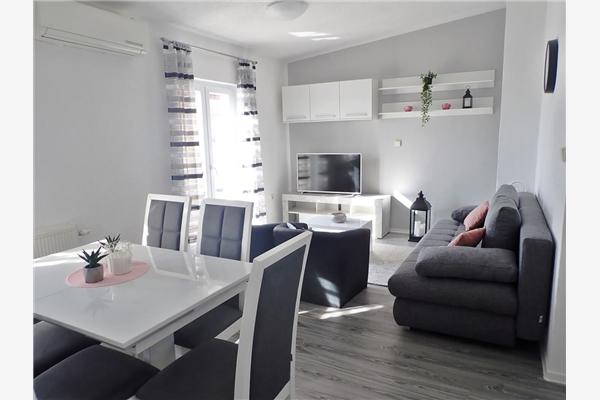 Apartment A1, for 6 persons