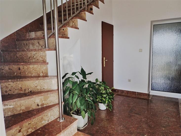 Apartment A1, for 6 persons