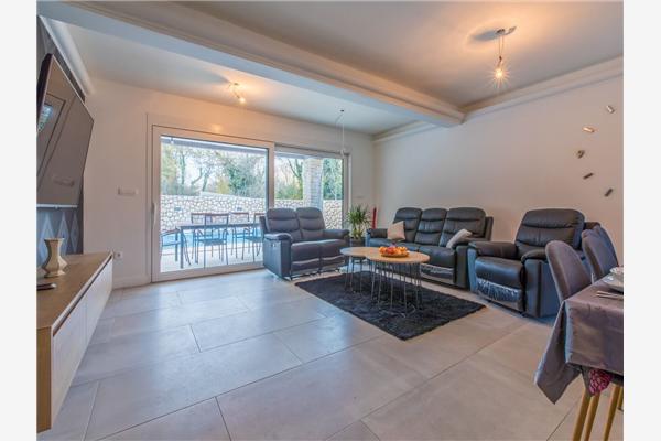 House K1, for 10 persons