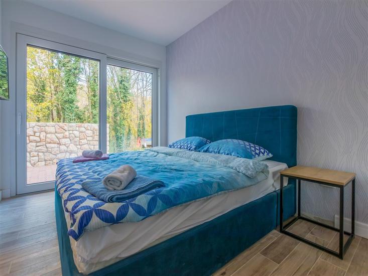 House K1, for 10 persons