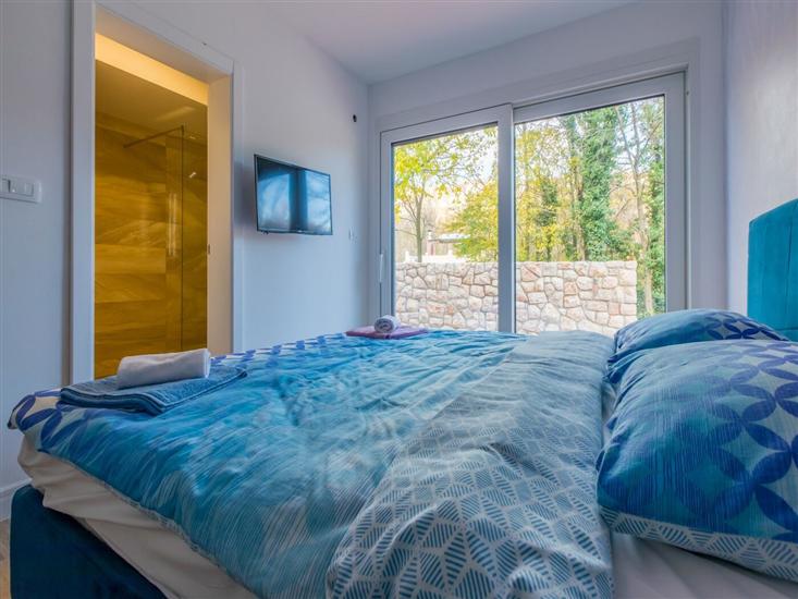 House K1, for 10 persons