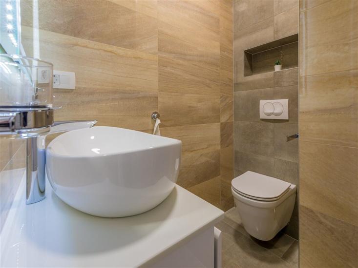 House K1, for 10 persons