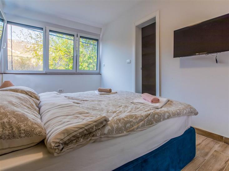 House K1, for 10 persons