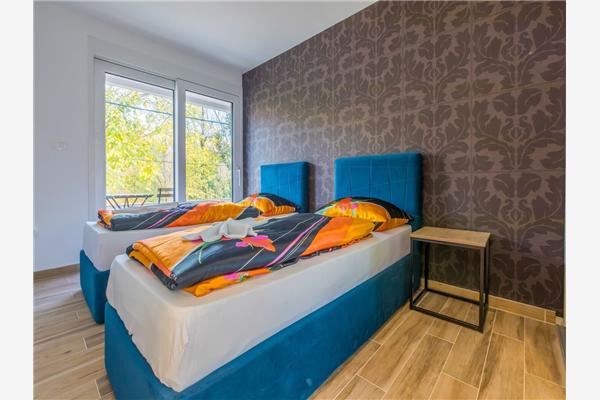 House K1, for 10 persons