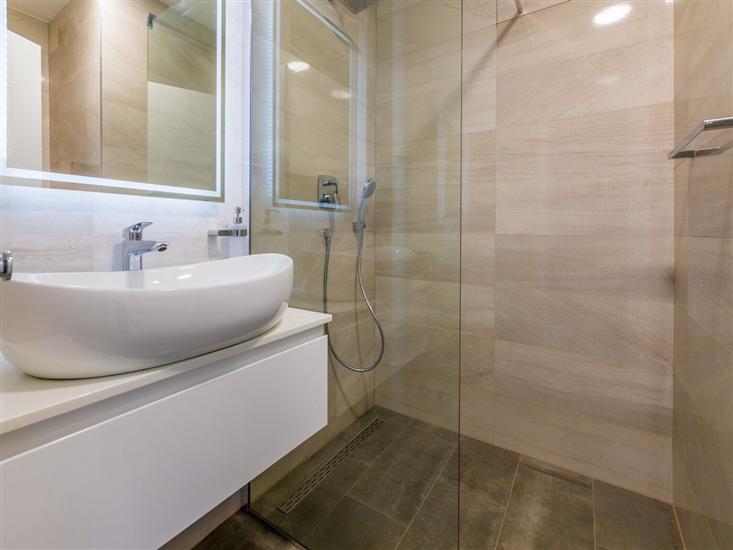 House K1, for 10 persons